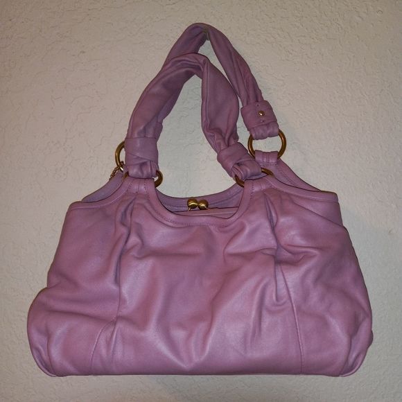 Coach Handbags - Coach Kisslock Bag